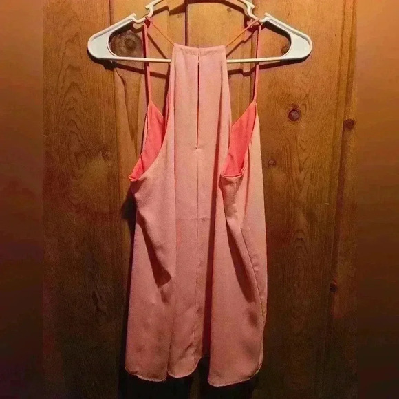 EXPRESS flowy tank top sz small reversible corral color keyhole back NWT - Picture 6 of 7
